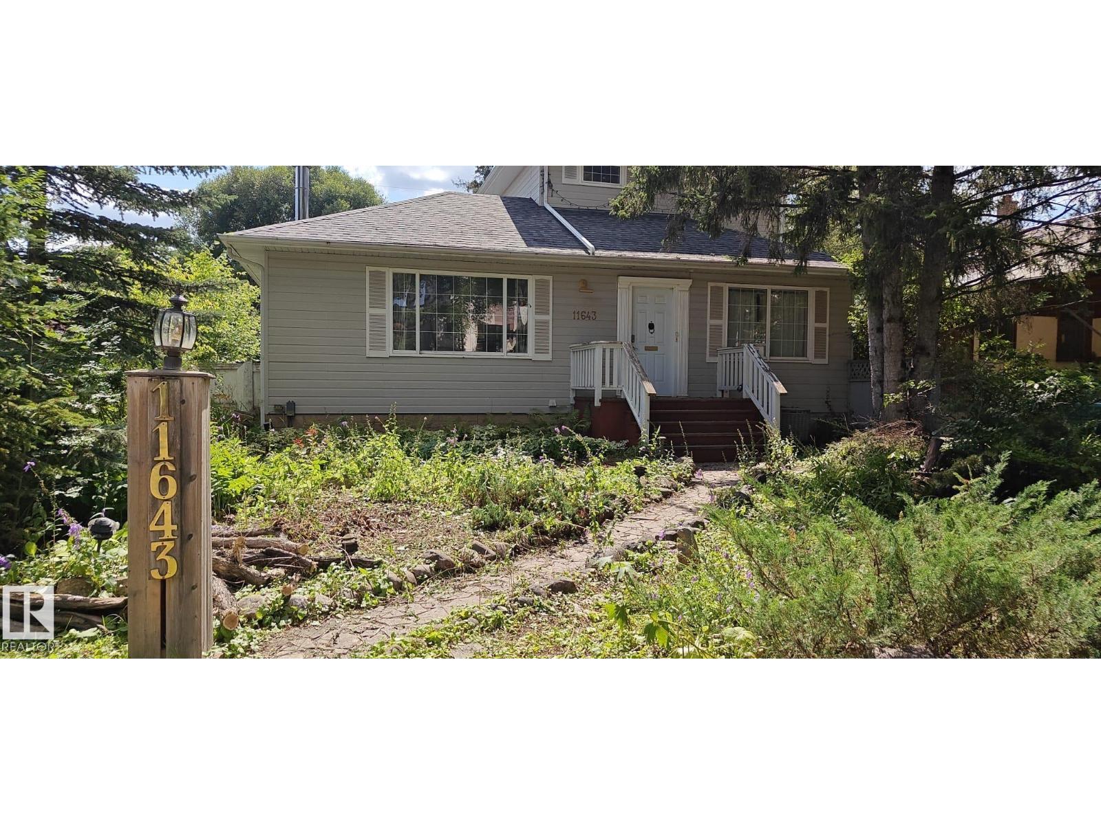11643 76 AV NW - 1