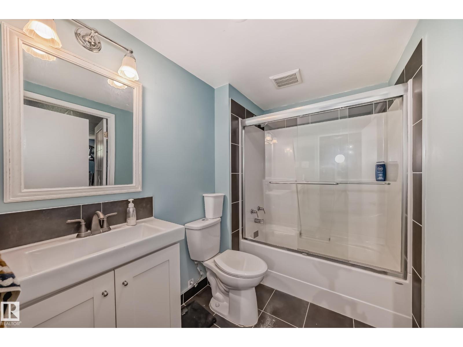 11643 76 AV NW - Image 35