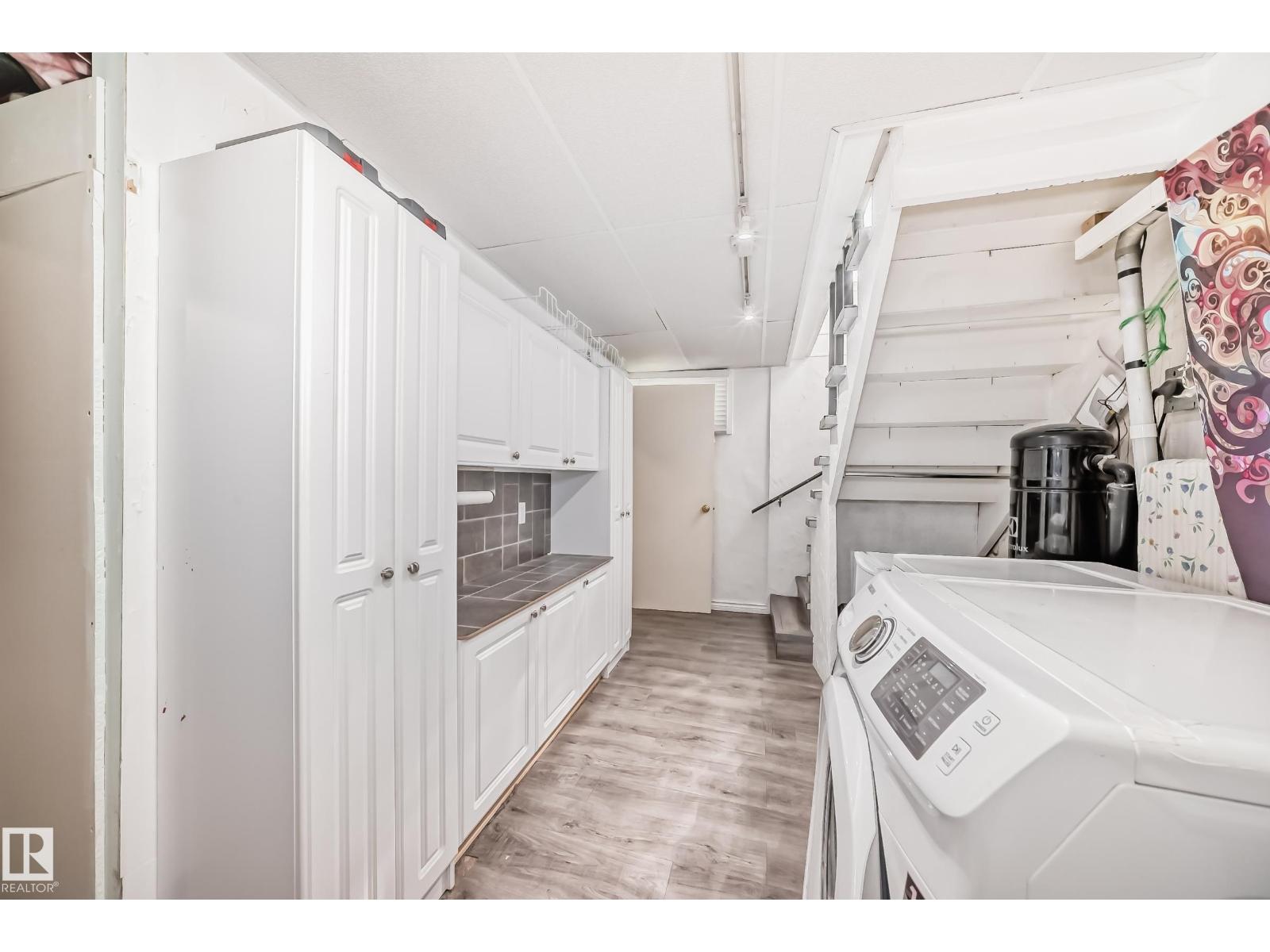 11643 76 AV NW - Image 38