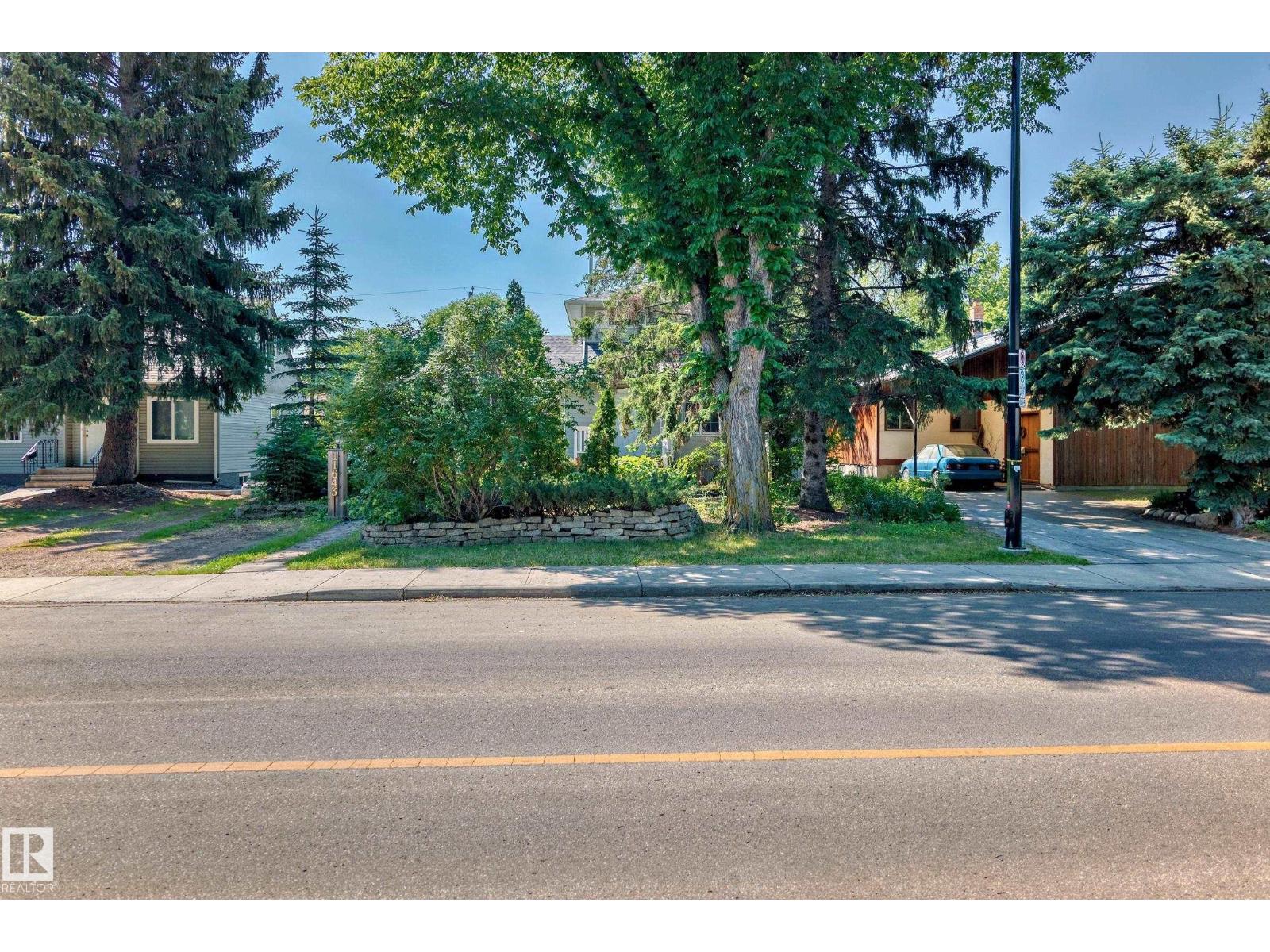 11643 76 AV NW - Image 50
