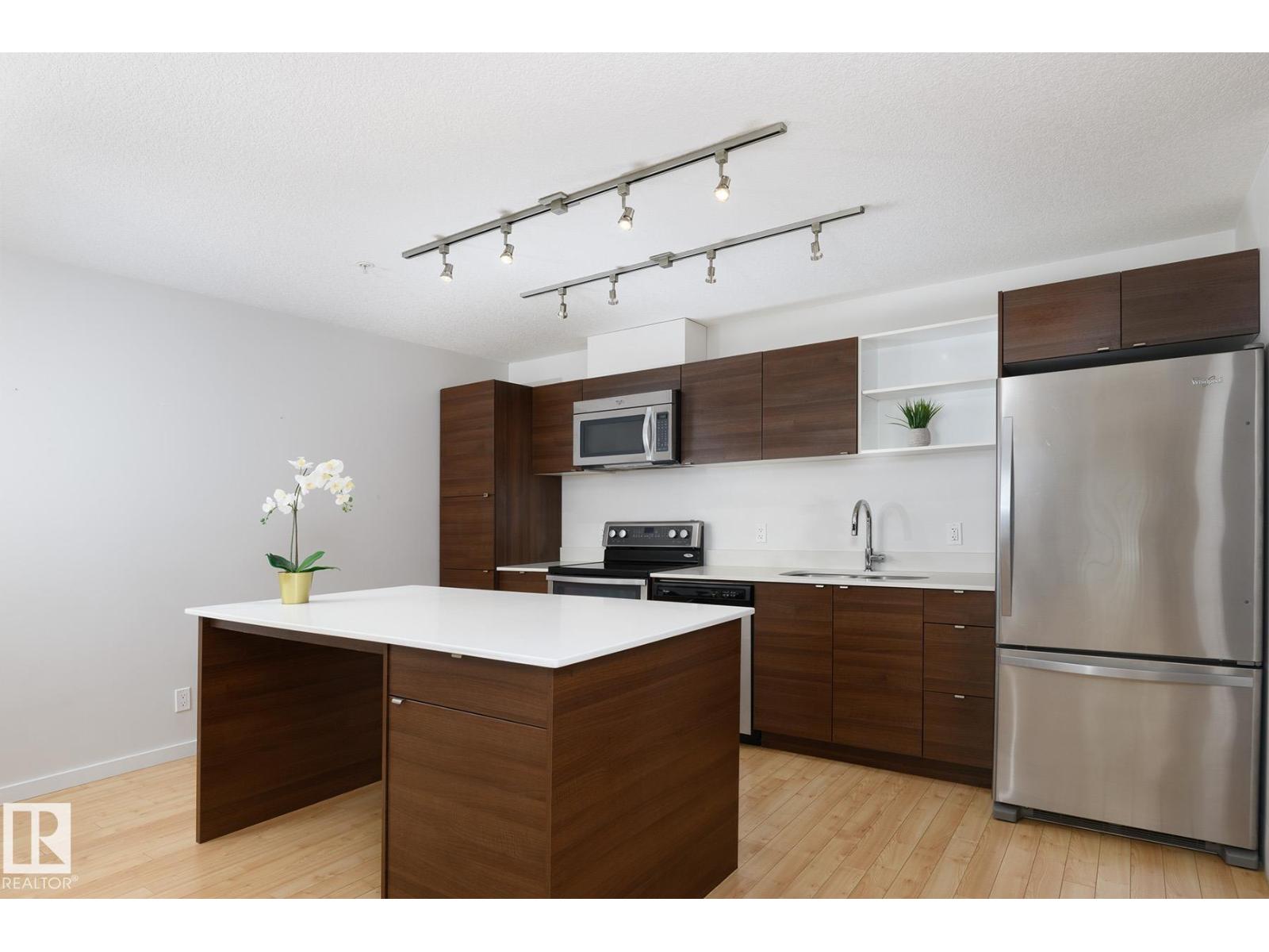 #110 9523 160 AV NW - Image 4