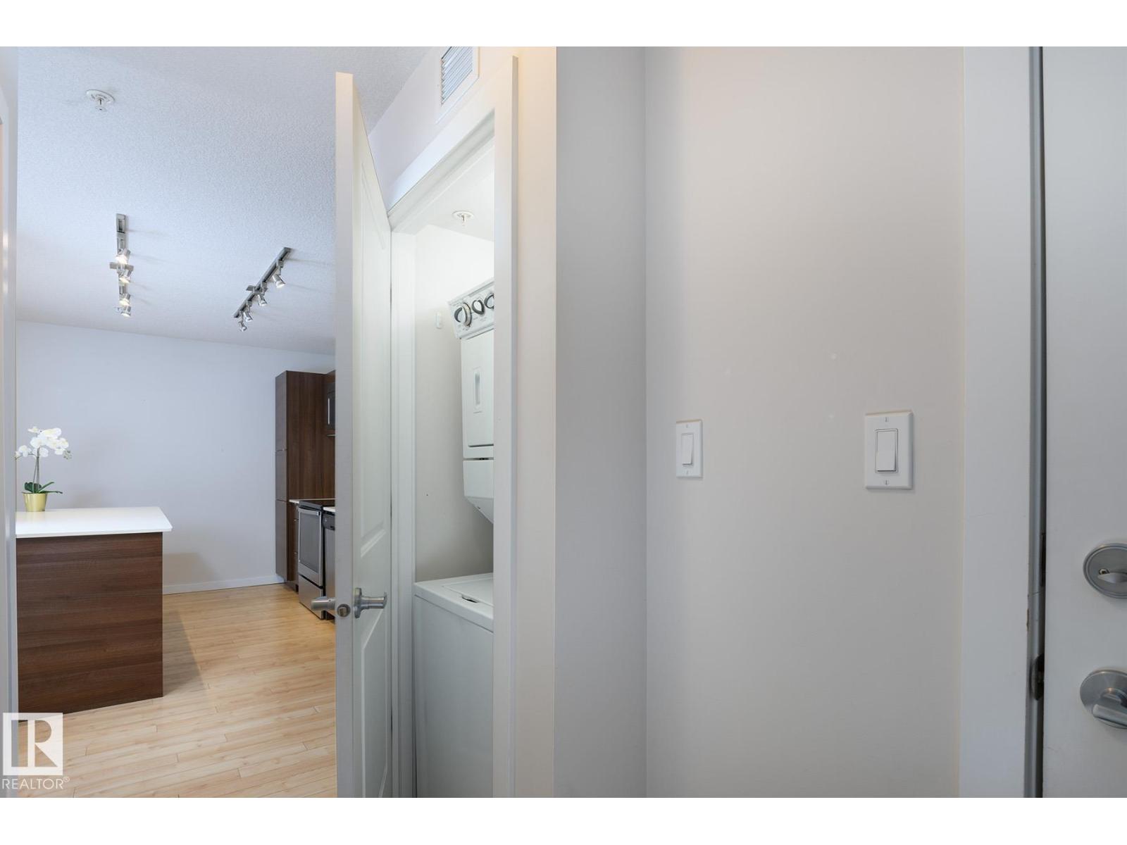 #110 9523 160 AV NW - 20