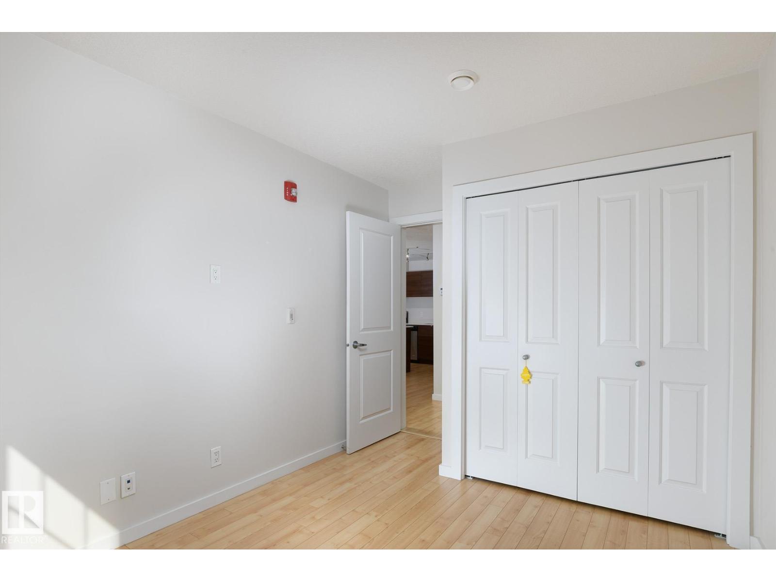 #110 9523 160 AV NW - Image 17