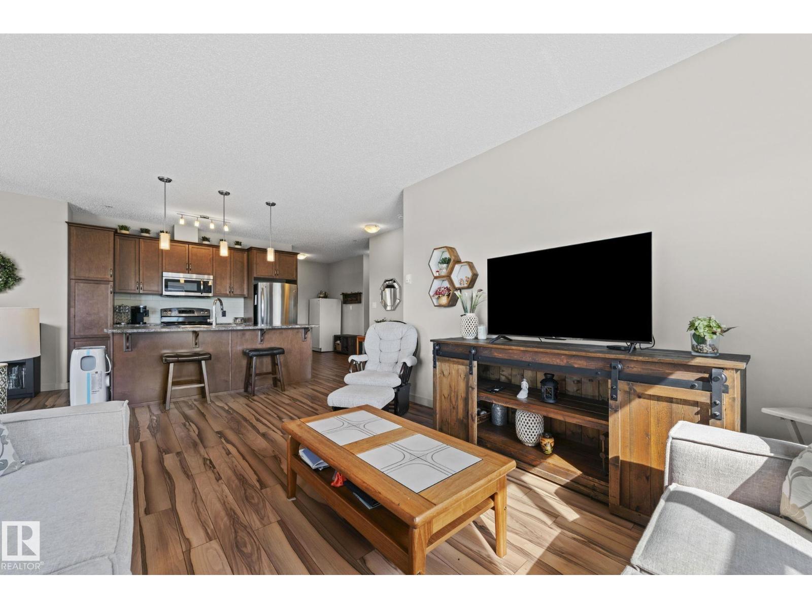 #301 320 Ambleside LI SW - Image 13