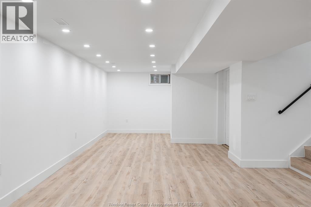 970 Morand STREET - Image 32