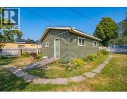5727 Ponderosa Road, Falkland, BC V0E1W0 Photo 35