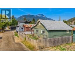 5727 Ponderosa Road, Falkland, BC V0E1W0 Photo 44