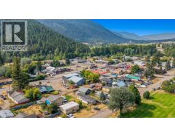 5727 Ponderosa Road, Falkland, BC V0E1W0 Photo 49