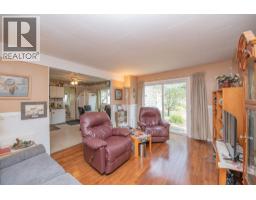 5727 Ponderosa Road, Falkland, BC V0E1W0 Photo 15