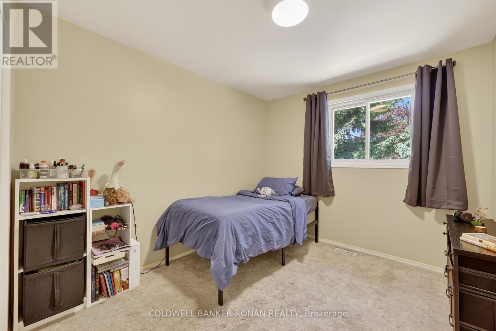 132 QUEEN STREET - 21