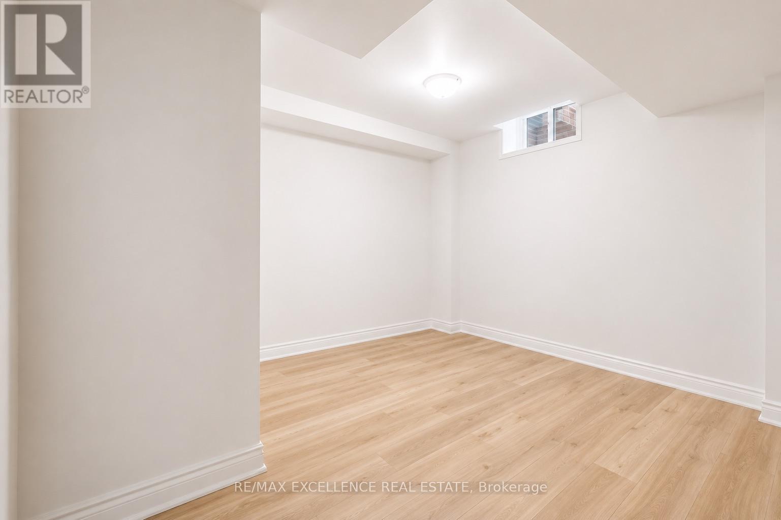 21 CASTLE MOUNTAIN DRIVE - Image 35