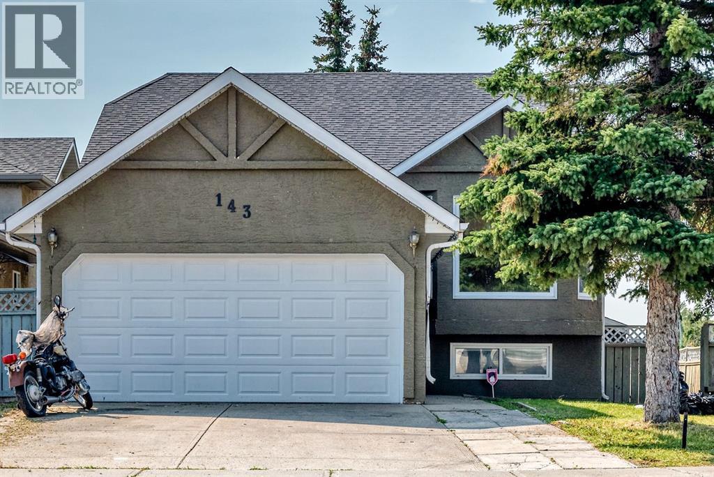 143 Applewood Drive SE - 3