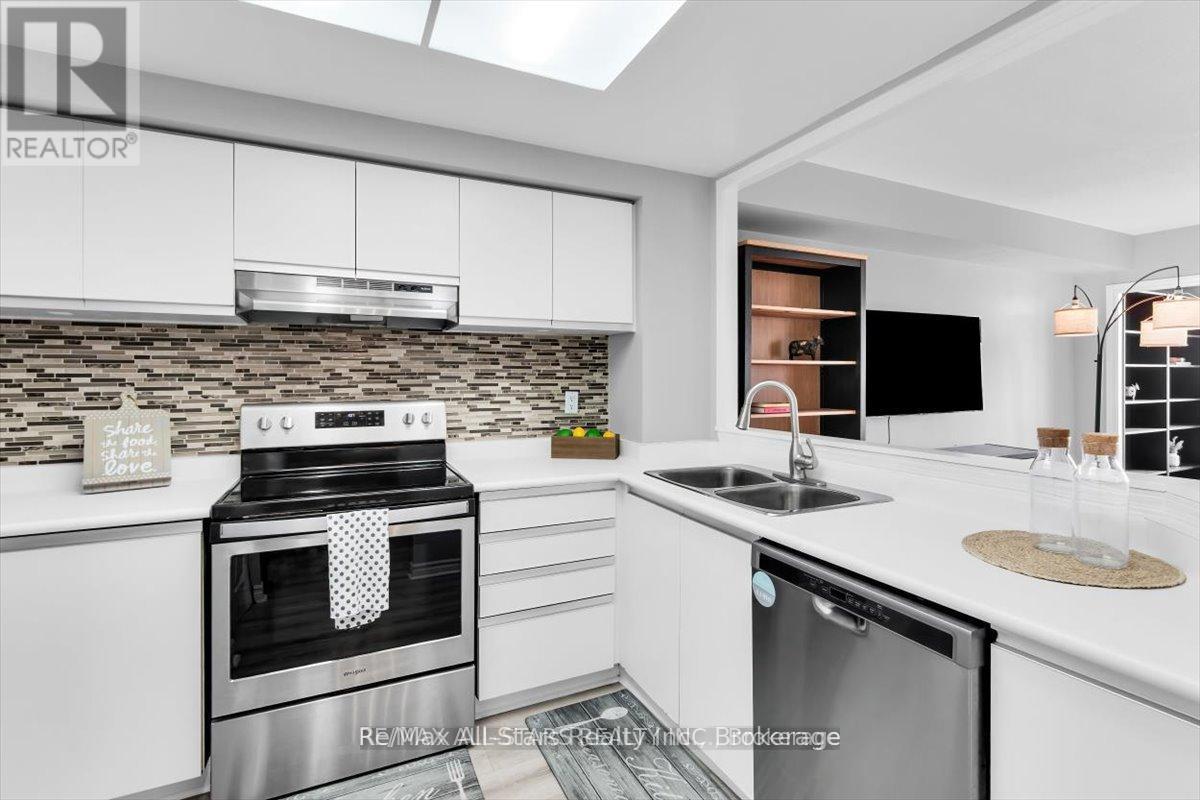 #1002 711 ROSSLAND ROAD E - Image 5