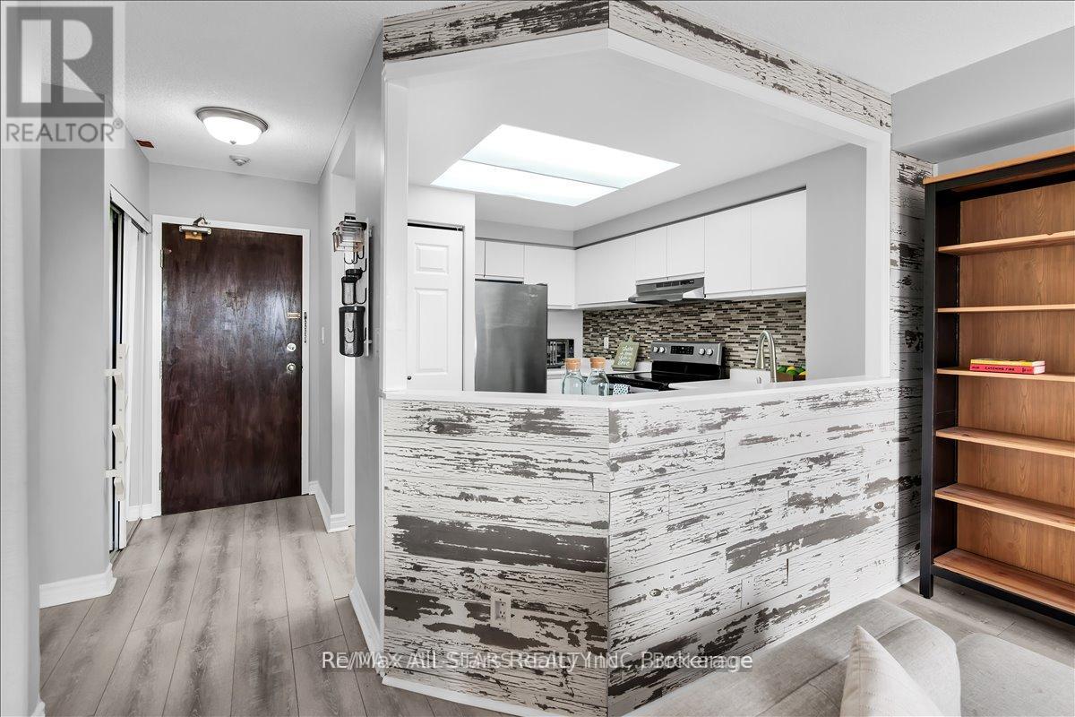 #1002 711 ROSSLAND ROAD E - 8