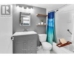 1002 - 711 Rossland Road E, Whitby, ON L1N8Z1 Photo 18