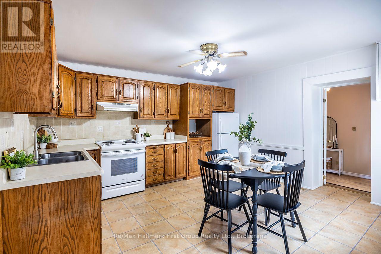 359 SEXTON STREET - 5