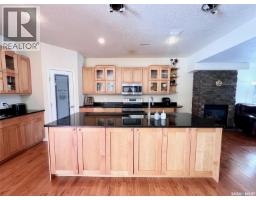 Family room - 2 211 20th Street W, Prince Albert, SK S6V4G5 Photo 6