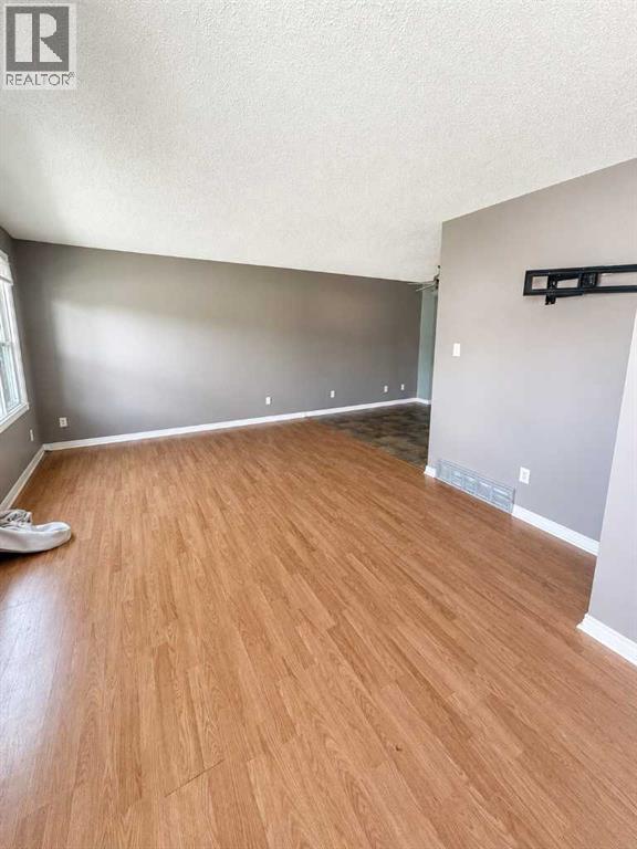 9309 103 Avenue - 16