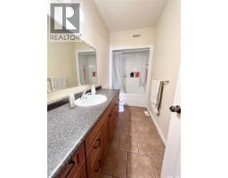 2 211 20th Street W, Prince Albert, SK S6V4G5 Photo 19