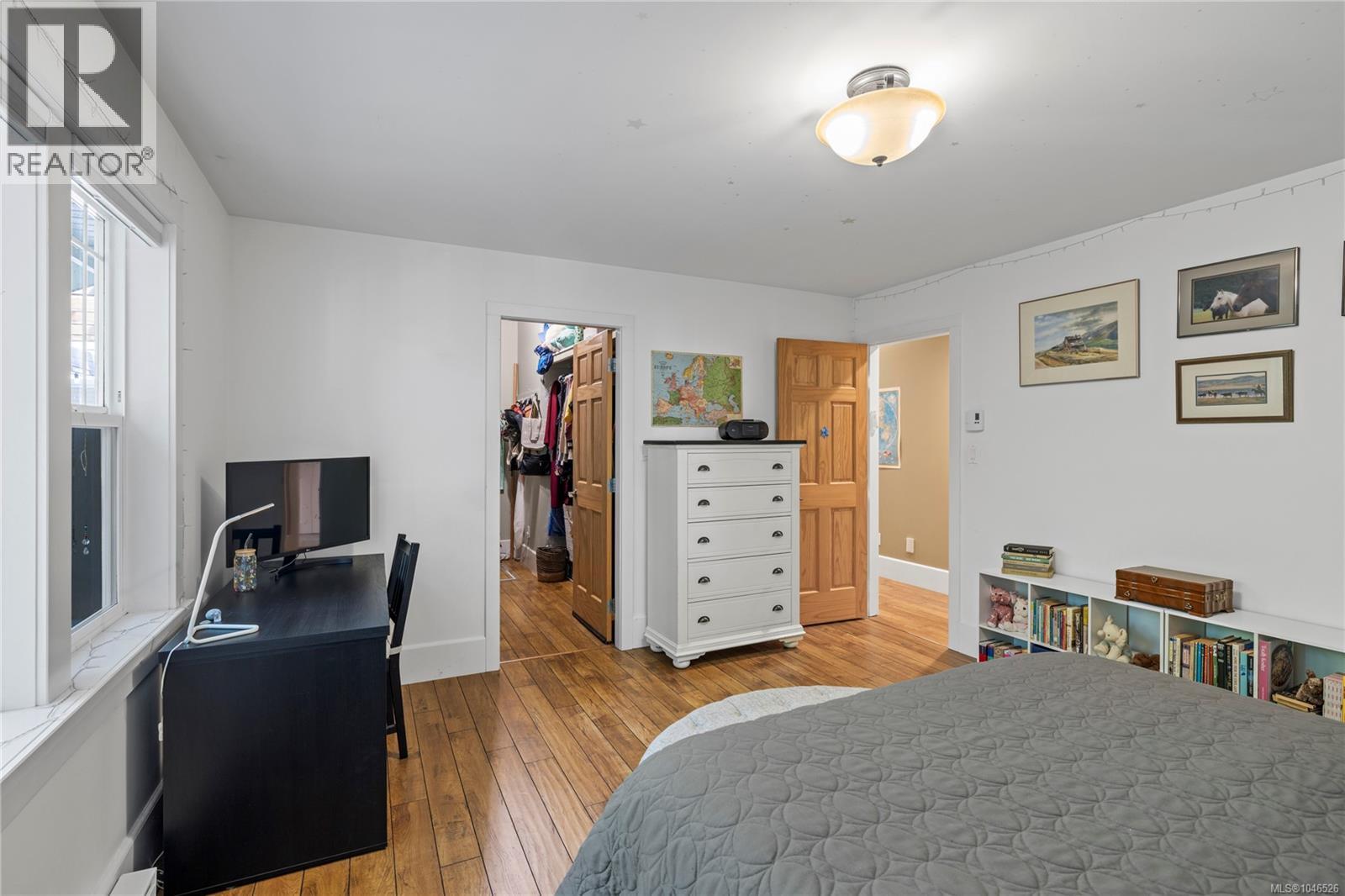 825 Fern Rd E - 20