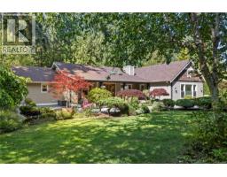 825 Fern Rd E, Qualicum Beach, BC V9K1M3 Photo 45