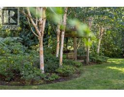 825 Fern Rd E, Qualicum Beach, BC V9K1M3 Photo 66