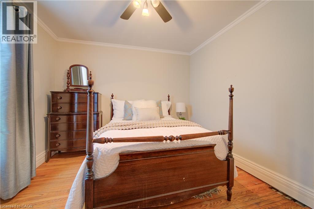 24 FOREST Road - Image 23