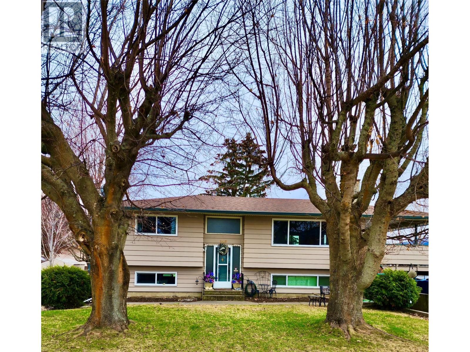 340 Lakeshore Drive - 1