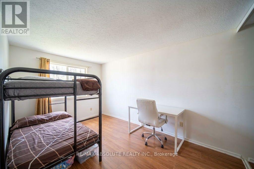 30 E SONNET CRESCENT - Image 13