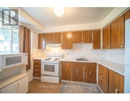 30 E Sonnet Crescent, Ottawa, ON K2H8W8 Photo 8
