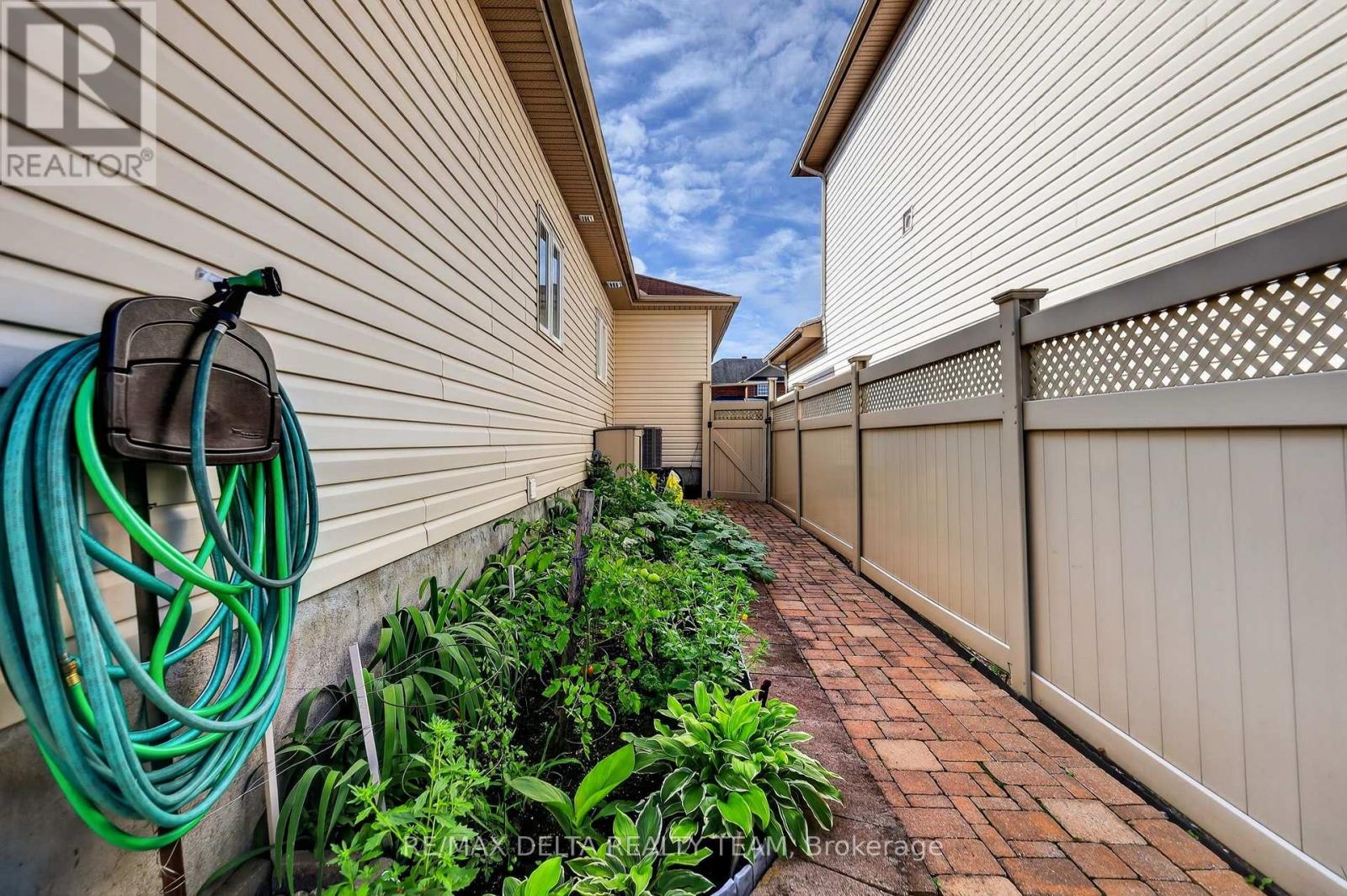 175 FELICITY CRESCENT - Image 46