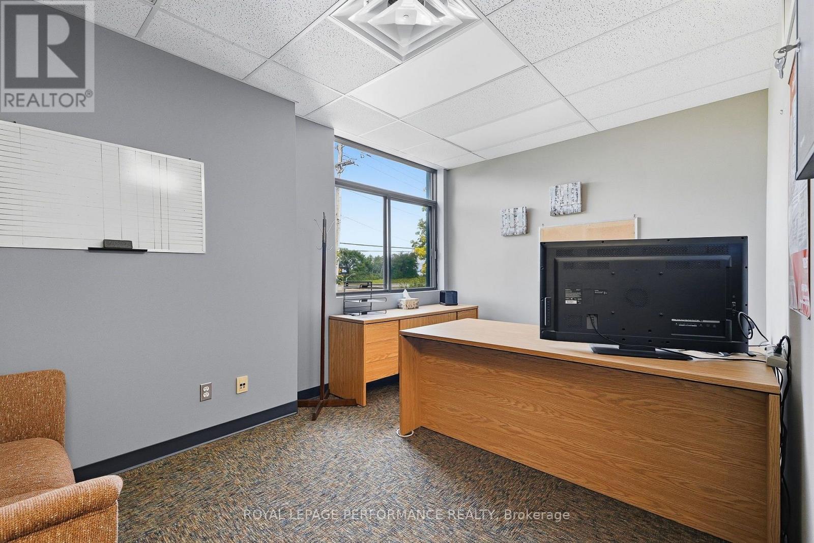 B1-B2 - 2212 Gladwin Crescent