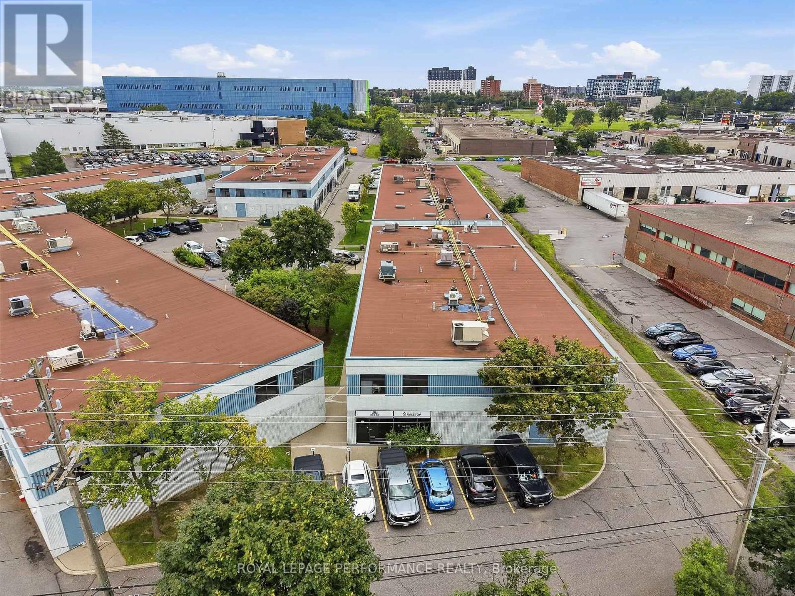 B1-B2 - 2212 Gladwin Crescent