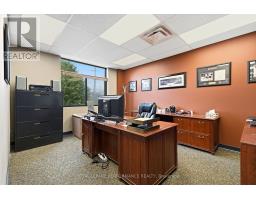 B1-b2 - 2212 Gladwin Crescent, Ottawa, ON K1B5N1 Photo 27