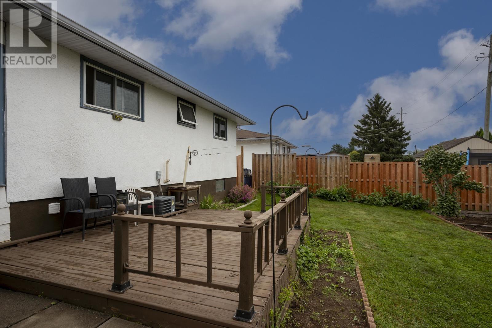262 Sheridan Cres - Image 37