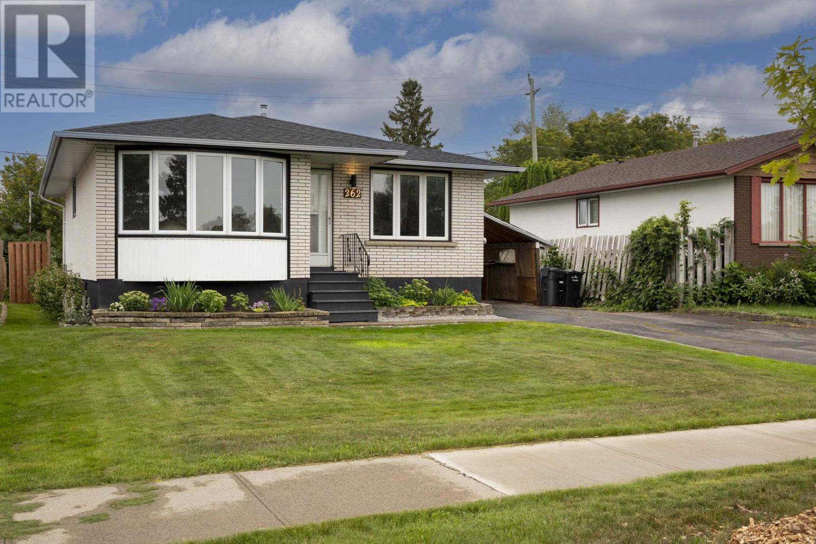 262 Sheridan Cres - 45
