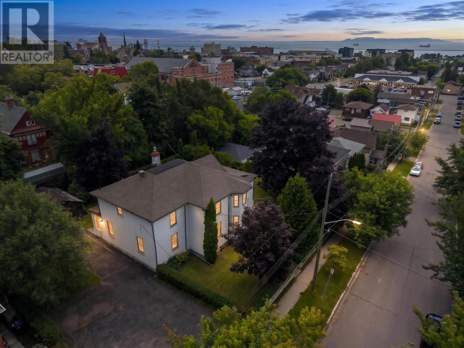 348 Ambrose ST - 1