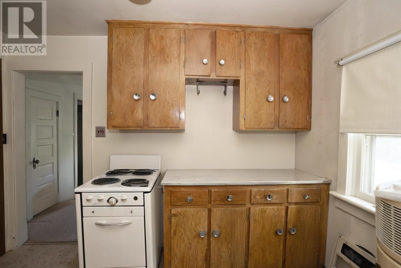 348 Ambrose ST - Image 19