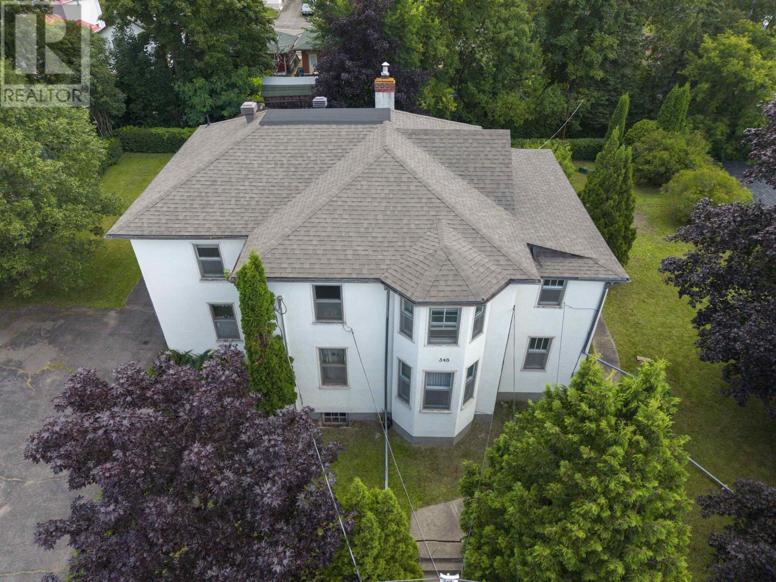348 Ambrose ST - 2