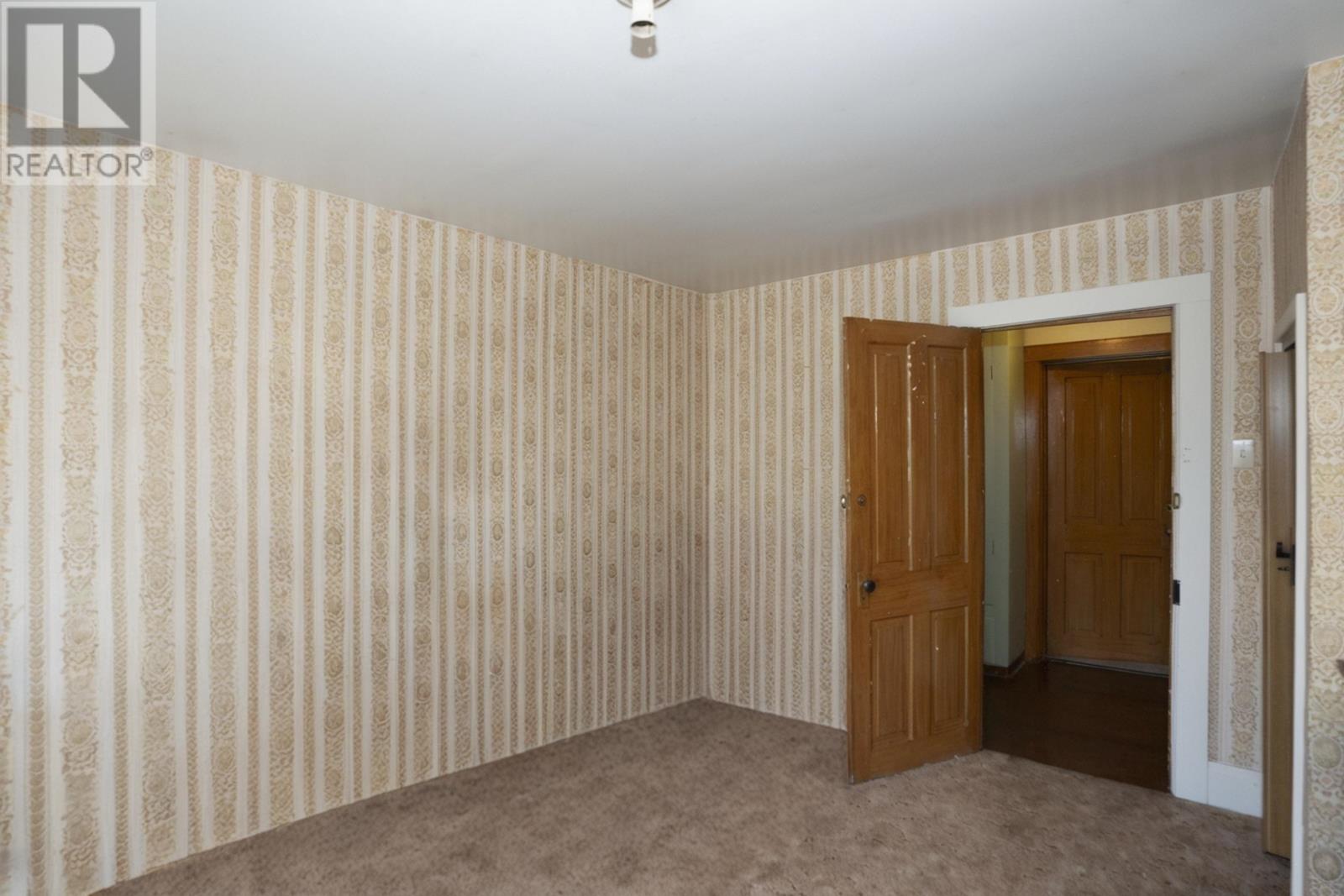 348 Ambrose ST - Image 22