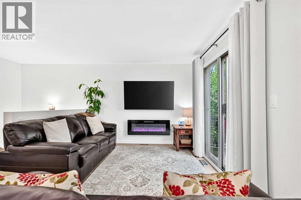 #B 109 Stanley Avenue - 14