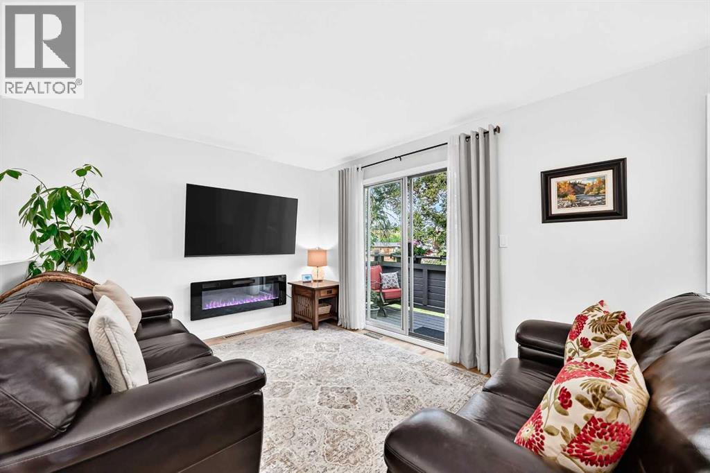 #B 109 Stanley Avenue - 15