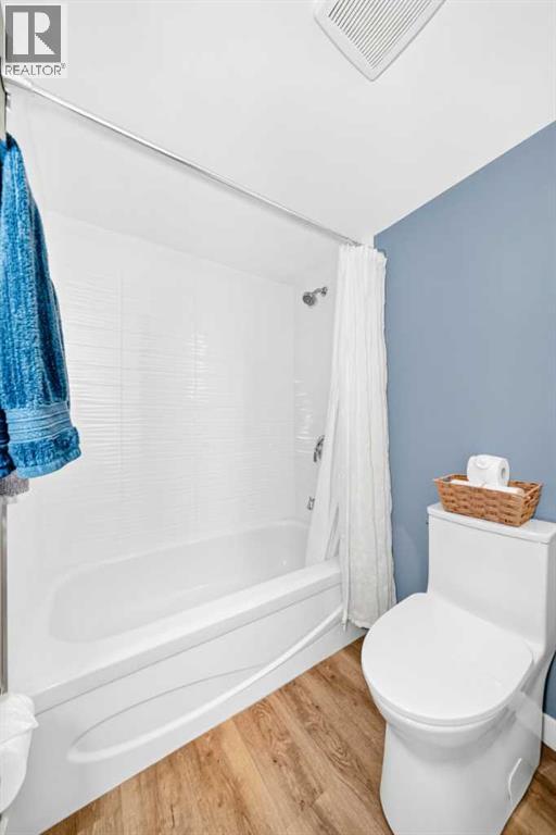 #B 109 Stanley Avenue - 34