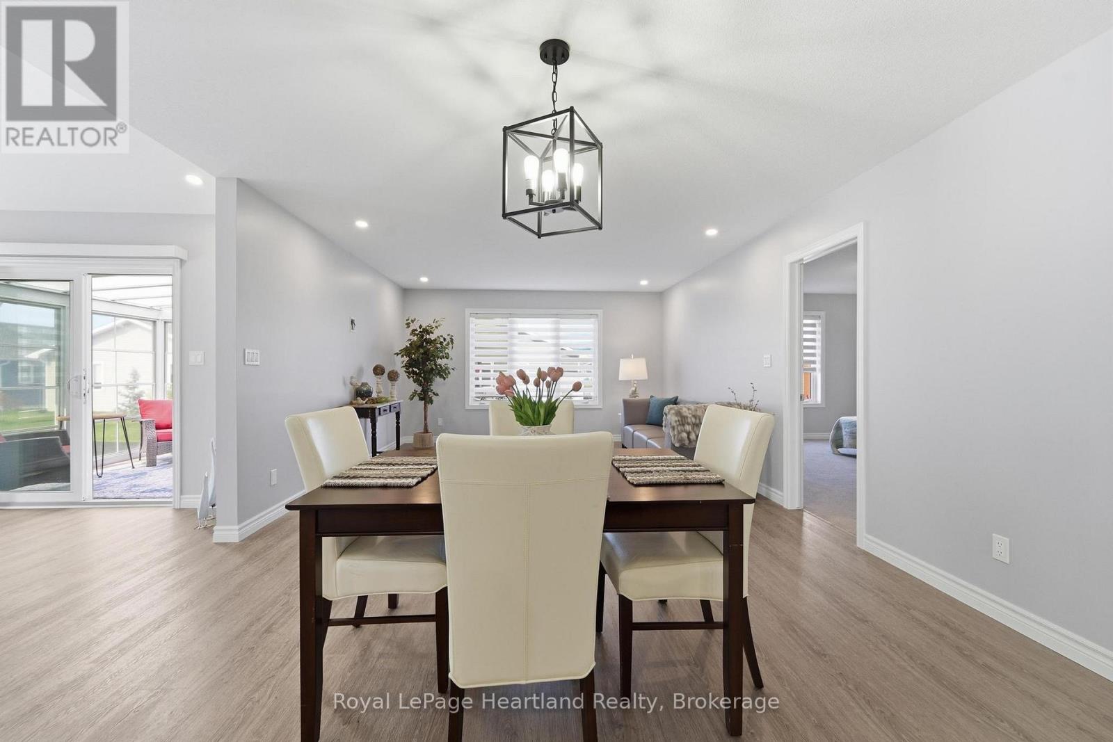 5 SWEETWATER DRIVE N - Image 10