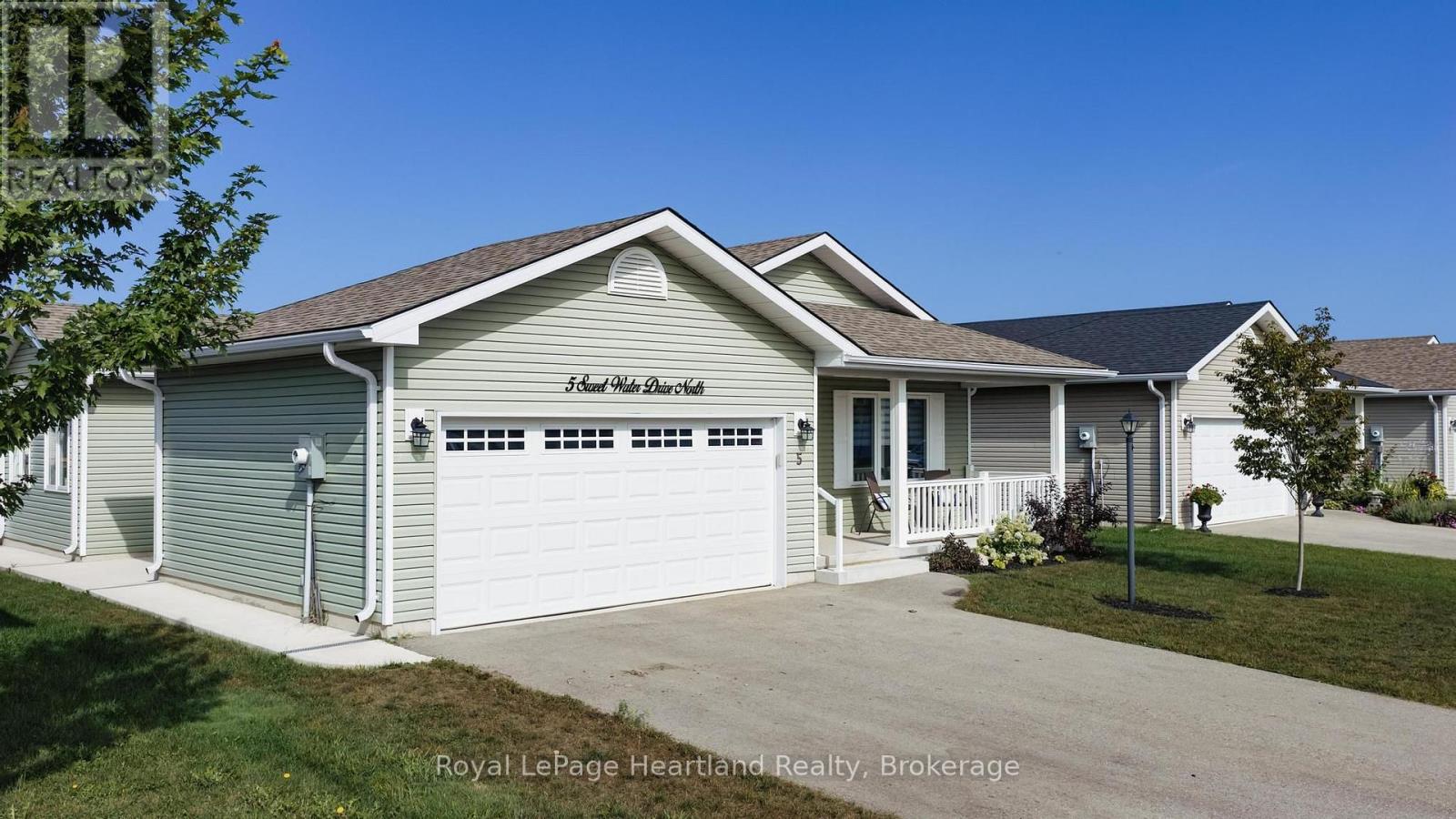 5 SWEETWATER DRIVE N - Image 33