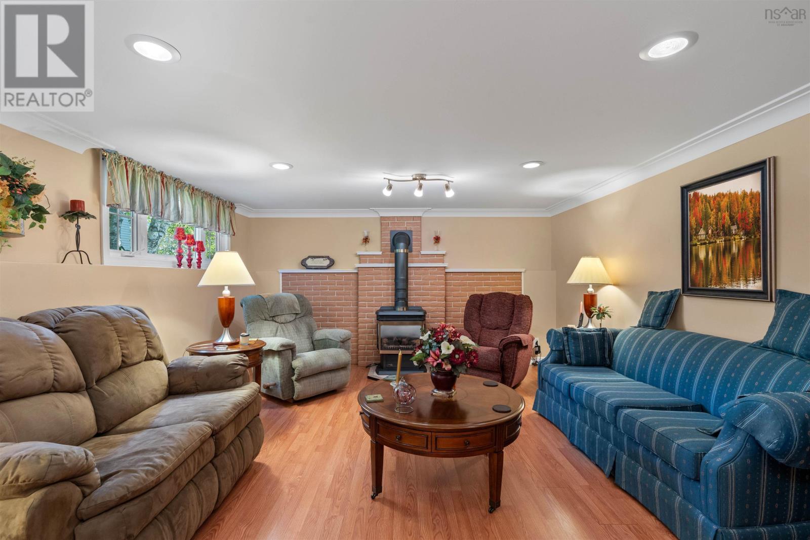 Property 38 of 44 of 39 Robert Drive