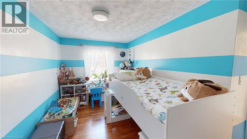 10 ARMSTRONG Avenue - Image 11