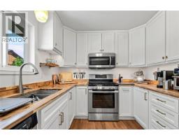 701 Ermineskin Ave, Parksville, BC V9P2L4 Photo 12