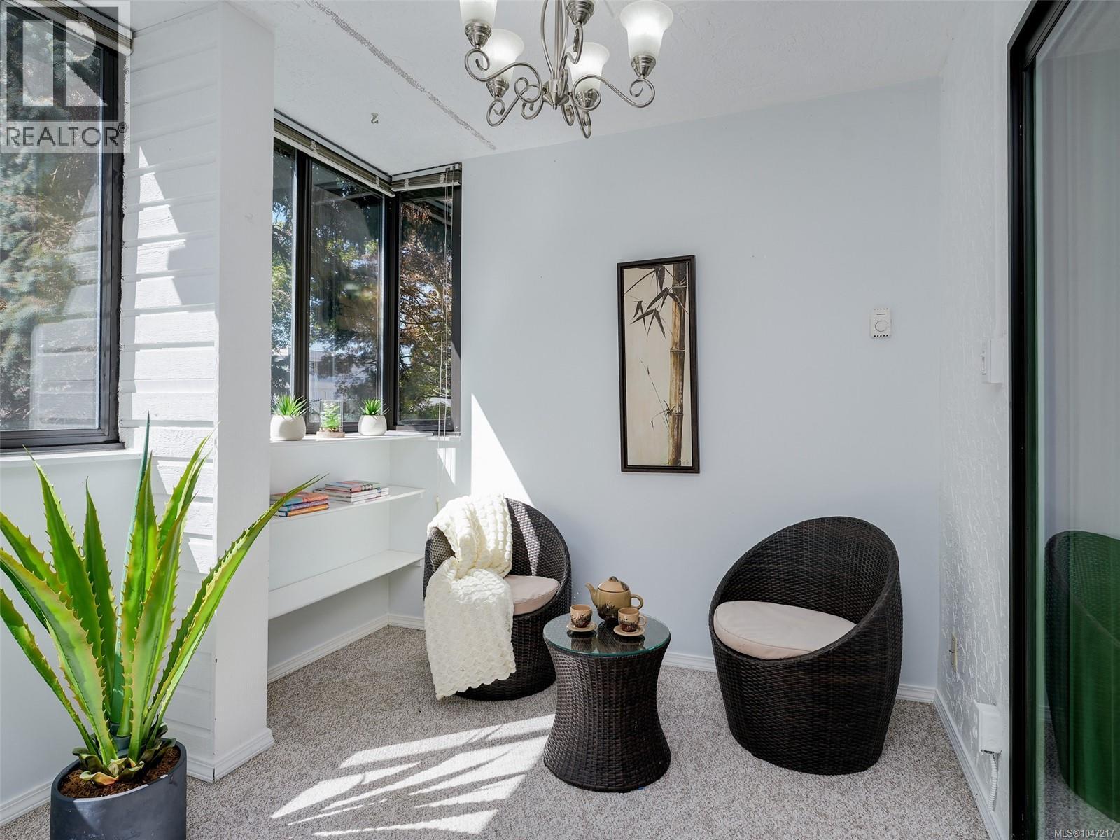203 1120 Fairfield Road, Victoria
