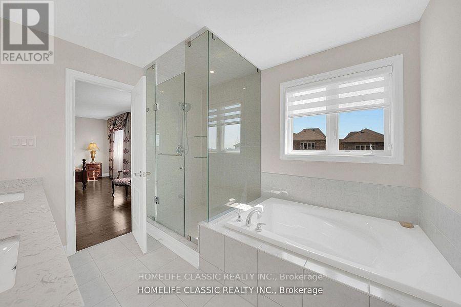 105 MCKENZIE WAY - Image 23
